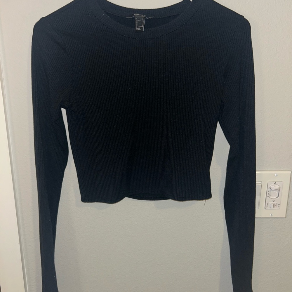 Forever 21 Black Long Sleeve Ribbed Tee